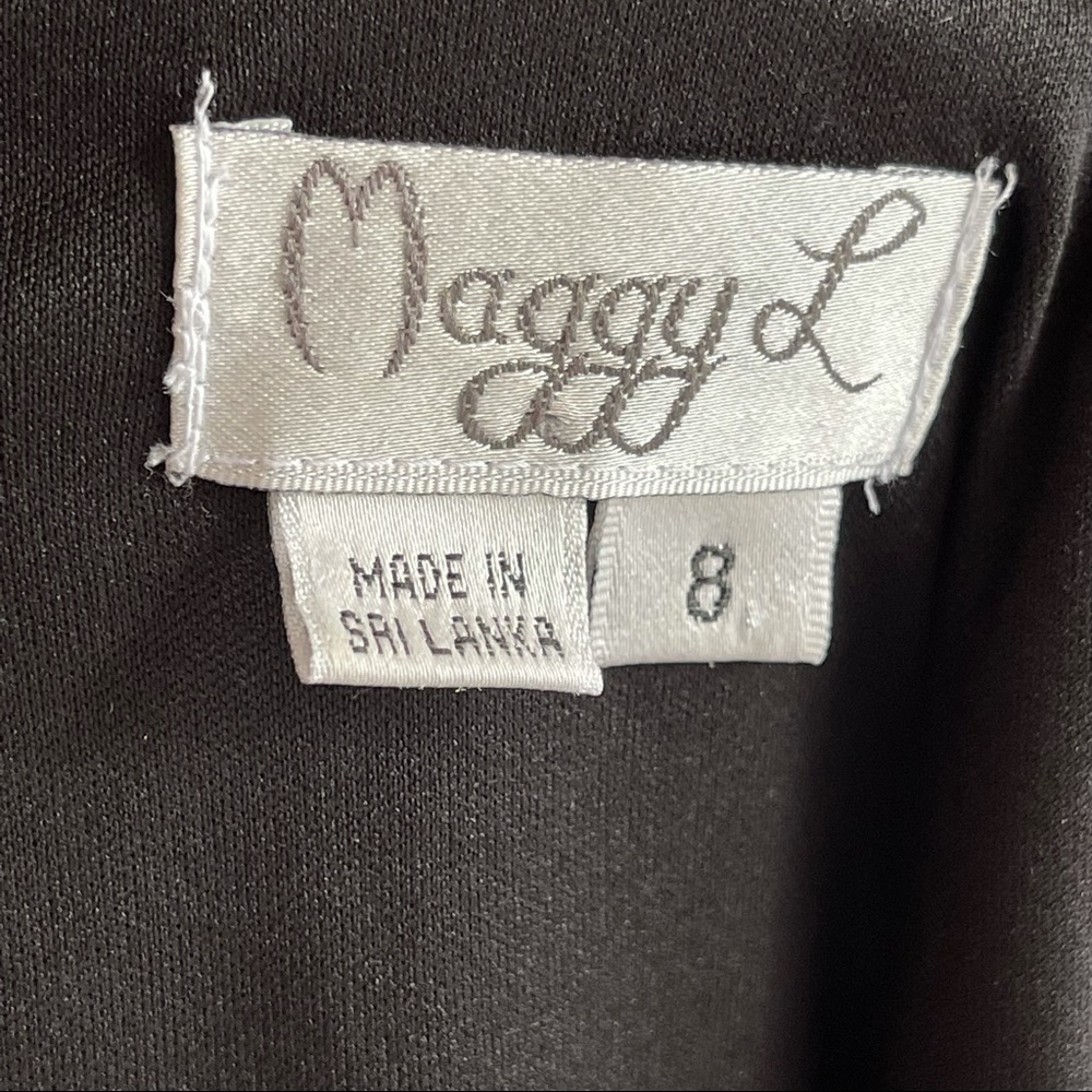 Maggy L Women’s Sleeveless V-neck Geometric Sheath  Midi Dress size 8 - Picture 2 of 14